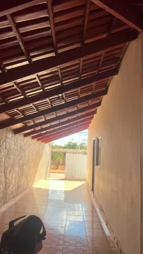 CASA A VENDA EM ARAÇU- GO