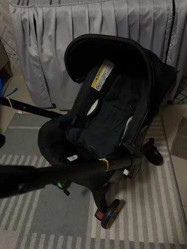 Carrinho que vira bebê conforto
