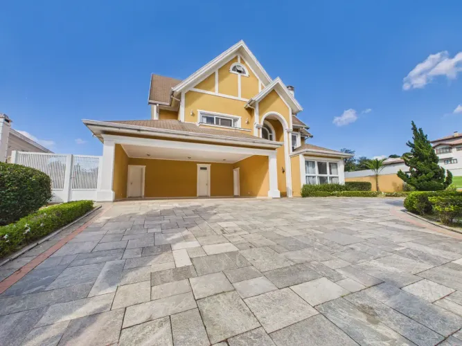 CASA COM 4 DORMITÓRIOS PARA LOCAÇÃO NO RESIDENCIAL TAMBORÉ 1