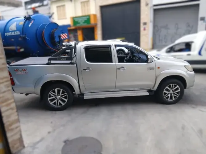 Toyota Hilux CD D4-d 4X4 3.0 TDI Dies. Mec. 2015