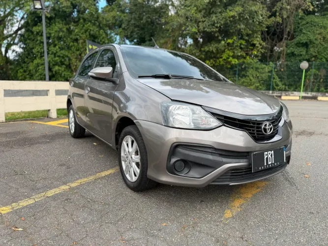 Toyota Etios X Plus 1.5 Flex 16V 5P Mec. 2019