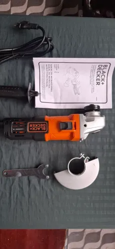 Esmerilhadeira Black decker g650 NOVA