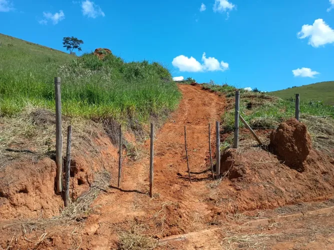 Chácara 1800 MTS quadrados 