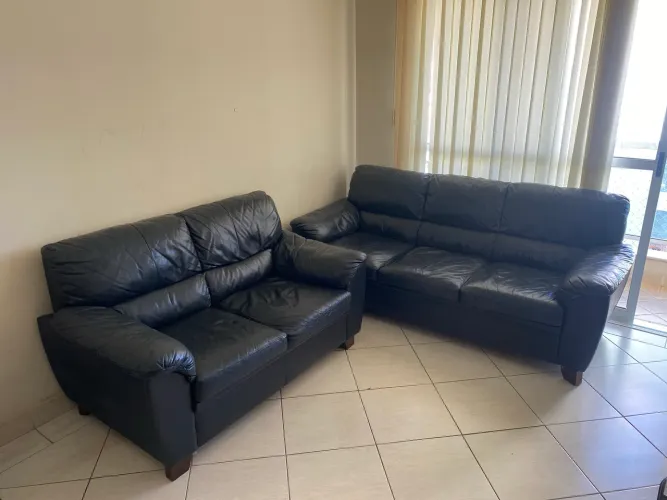 DESAPEGO RELÂMPAGO - Conjunto 2 sofas e mesa 6 lugares