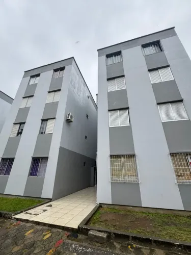 Apartamento (Padrão), com 3 quartos e 1 banheiros à Venda, 70 m² em Criciúma/SC