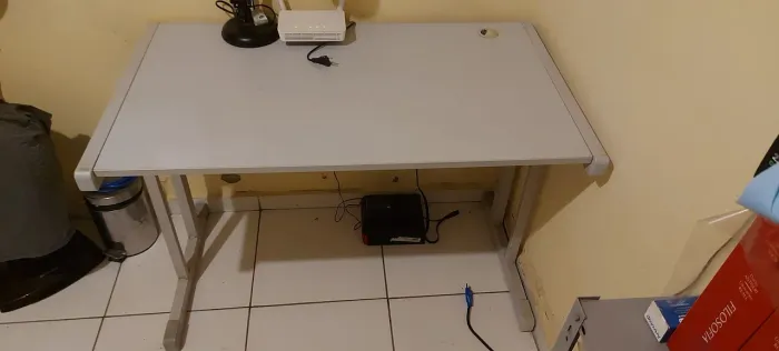 Mesa de escritório( estudos)