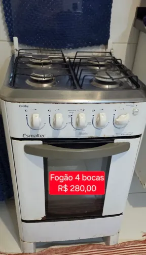 Fogão quatro bocas