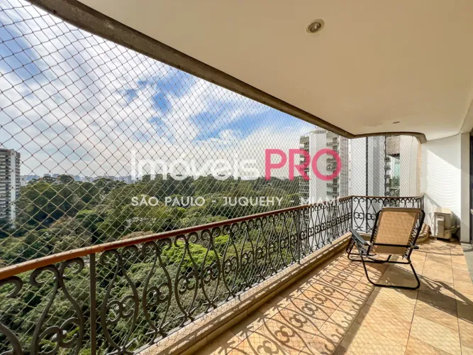 Apartamento na Chácara Flora