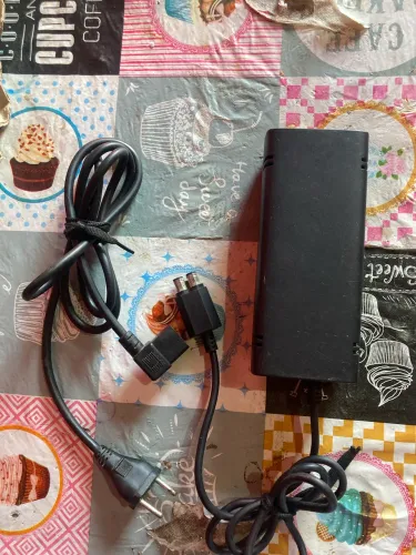 Fonte de Alimentação do console Xbox 360 slim