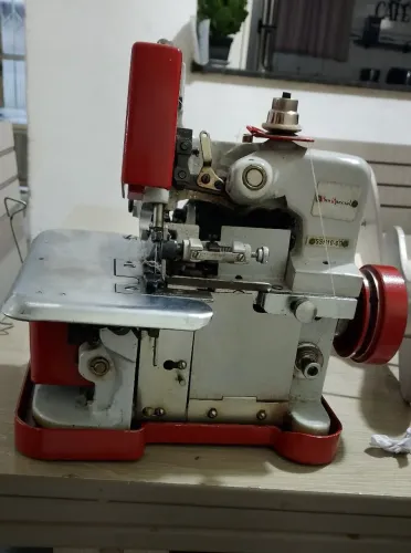 Máquina Overlock Sun Special 