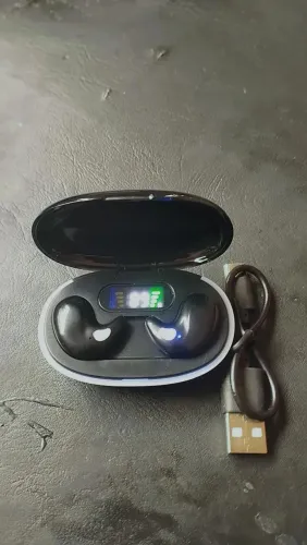 Fone de ouvido preto