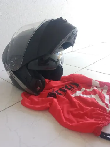 Capacete Xtroy viseira dupla