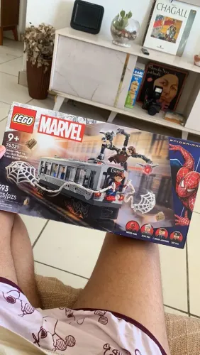 LEGO homem-aranha ? trem