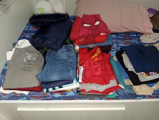 Roupas de menino tam.06 e 08