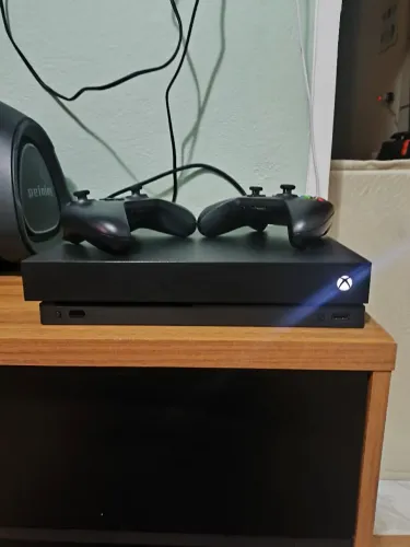 Xbox One X