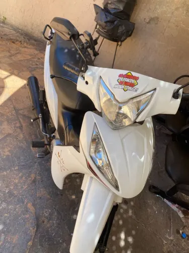Vendo trax 50cc plus moto impecável toda revisada valor 7.800