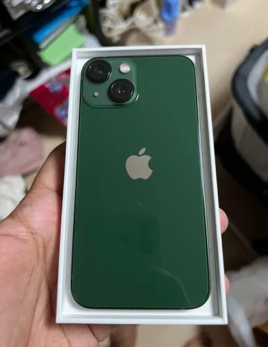 iPhone 13 verde 125 gb Exelente estado