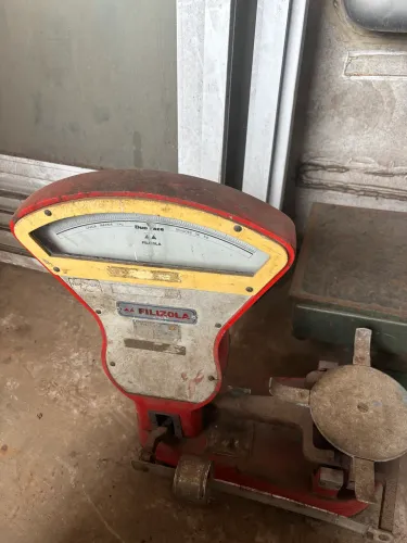Balança antiga para decoração 