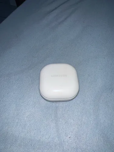 Galaxy Buds 2 com defeito