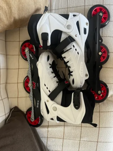 Patins Inline MIS Skate ABEC-9 - 3 rodas 100 mm