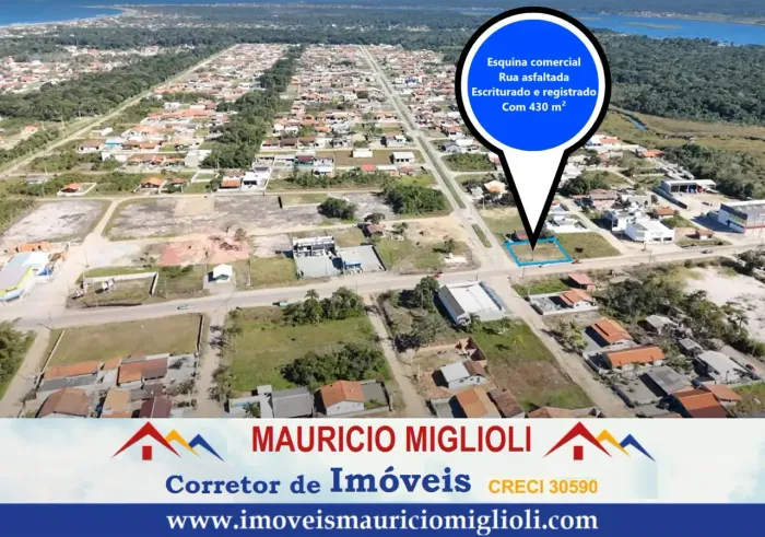 Lote limpo de esquina comercial na Praia do Ervino
