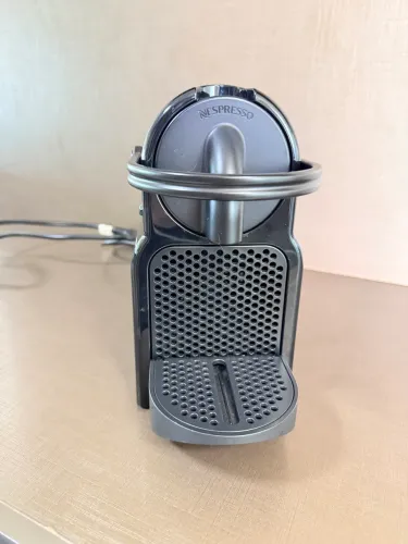 Cafeteira Nespresso Inissia 