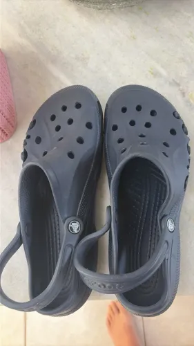 Crocs Classic azul escuro 100% Croslite Original número 42 apenas 140 reais nova