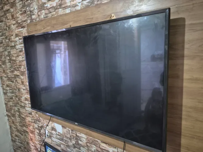 Tv lg 49 quebrada 