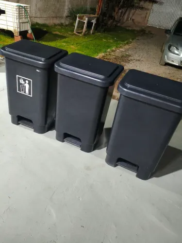 Lixeira 100 litros 