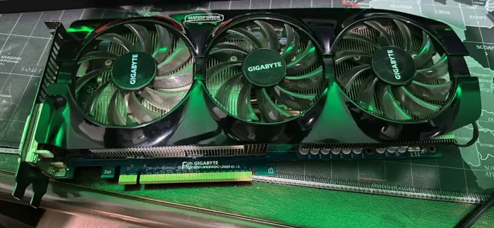 Vendo GTX 680