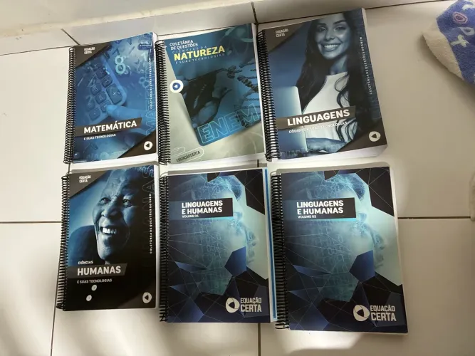 Cada um por 15 reais - LIVROS NOVOS COM QUESTÕES DO ENEM