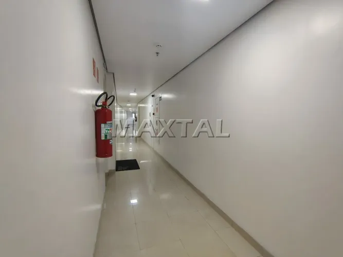 Sala comercial com 37m² para locação no Santana Office Station, com 1 vaga de garagem.
