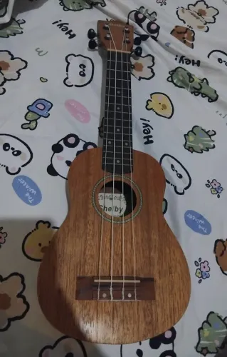 Ukulele Shelby