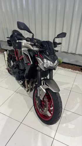 Kawasaki Z 900 2023