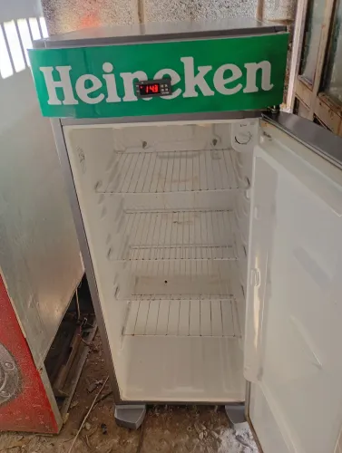Vende se freezer vertical ideal para cerveja e refrigerante 