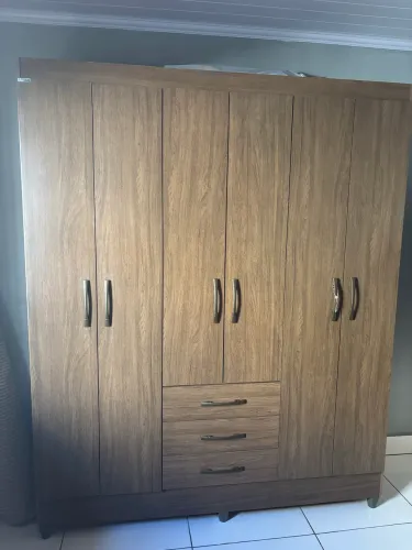 Guarda roupa casal