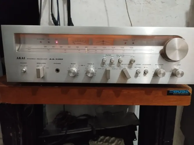 Receiver akai aa1150