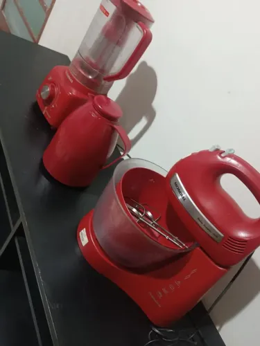 Kit 3 peças batedeira, liquidificador e garrafa de café mondial
