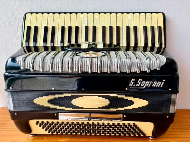 Acordeon S.Soprani 120bx