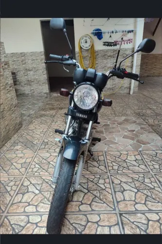 Moto muito conservada, não paga dok quero 6k
