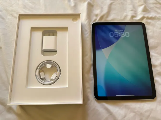 iPad 11 A16 128Gb prata novo