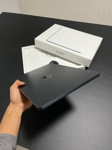 MacBook M3 16/512 Tela 15,3? tela grande