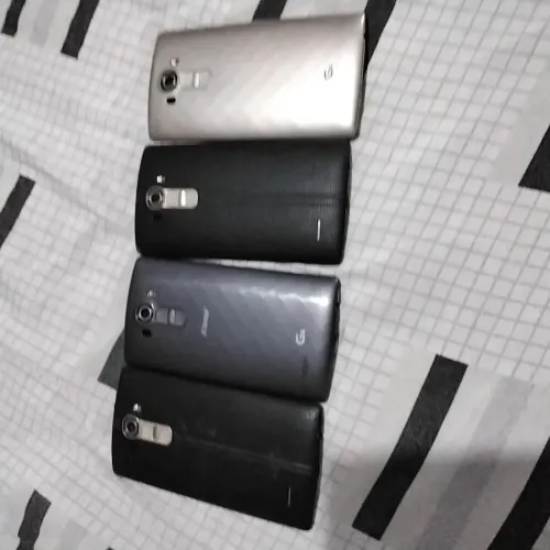 4 celulares LG G4 por 200 reais apenas 1 tem bateria 