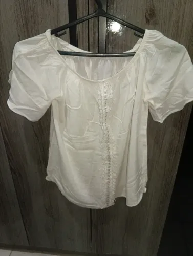 Blusinha branca pro dia dia M 