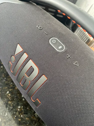 JBL BOMBOX3