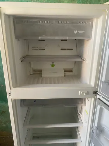 Geladeira consul frost free