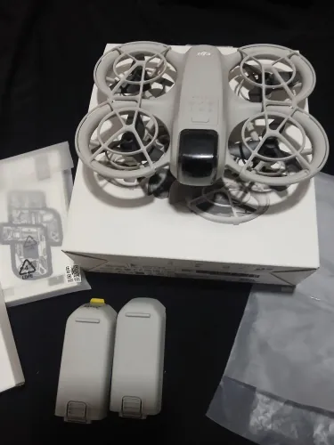 Drone Dji Neo Semi novo Standard com duas baterias