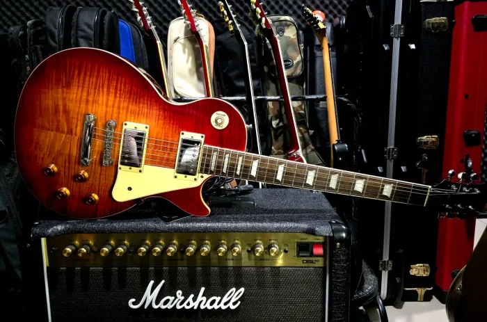 Epiphone Les Paul Standard Plus Top cherry surburts 2002 /ñ Gibson fender prs ibanez esp