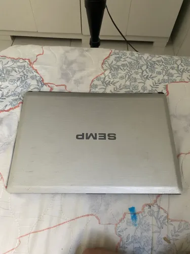 Notebook Semp Toshiba para retirada de peças
