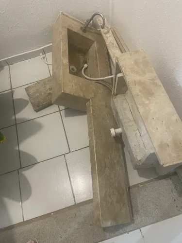 Vendo pias de Mármore